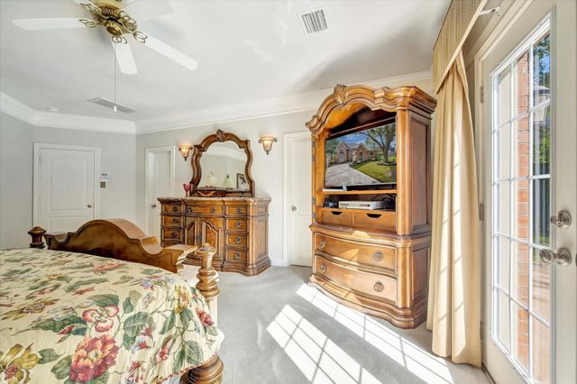 1639 Lakeside Enclave Drive, Houston, TX 77077