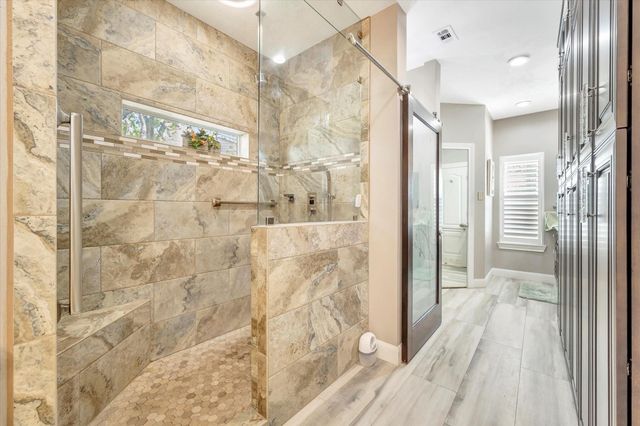 1639 Lakeside Enclave Drive, Houston, TX 77077