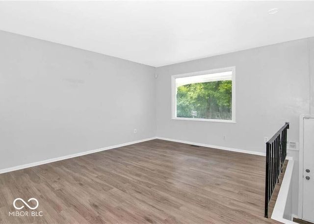 3955 Delmont Drive, Indianapolis, IN 46235