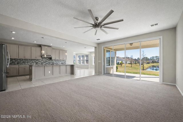 1009 OAKLAND HILLS Avenue, Middleburg, FL 32068