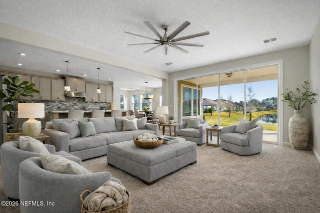 1009 OAKLAND HILLS Avenue, Middleburg, FL 32068