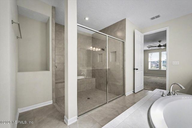 1009 OAKLAND HILLS Avenue, Middleburg, FL 32068