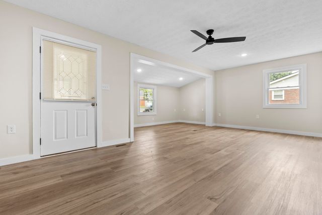 103 Sand Hill Church Road, Irvine, KY 40336