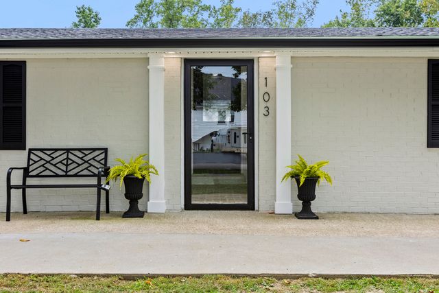 103 Sand Hill Church Road, Irvine, KY 40336