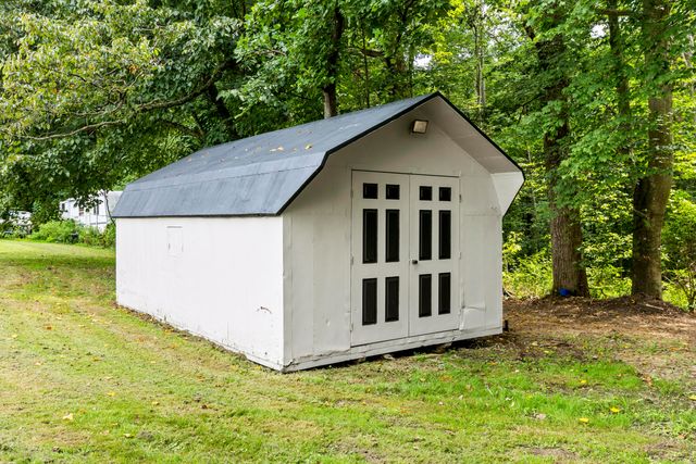 103 Sand Hill Church Road, Irvine, KY 40336