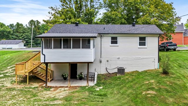 103 Sand Hill Church Road, Irvine, KY 40336