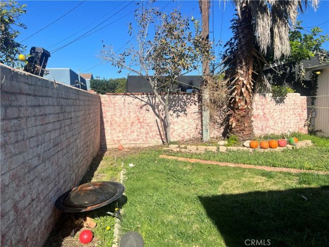 1855 W 68th, Los Angeles, CA 90047