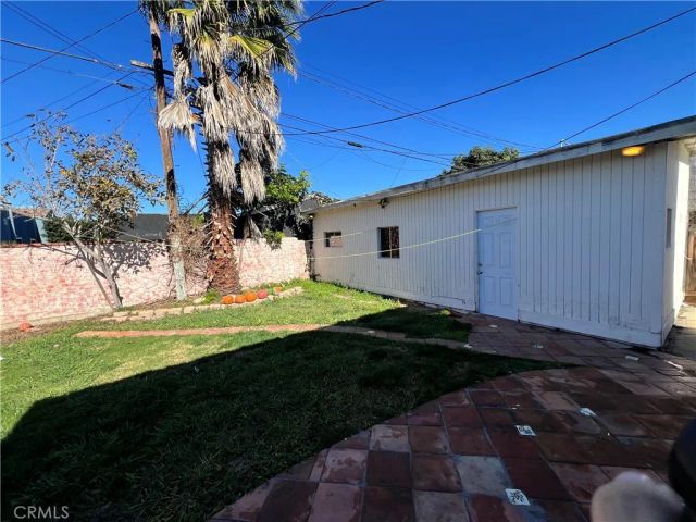 1855 W 68th, Los Angeles, CA 90047