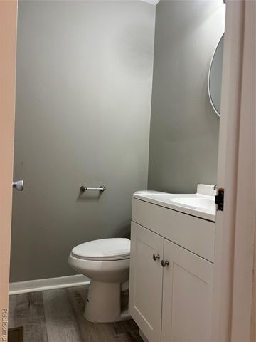 25245 Kildare Street, Southfield, MI 48033