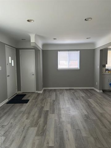 25245 Kildare Street, Southfield, MI 48033