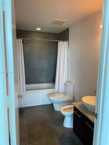 3029 NE 188th St 602, Aventura, FL 33180