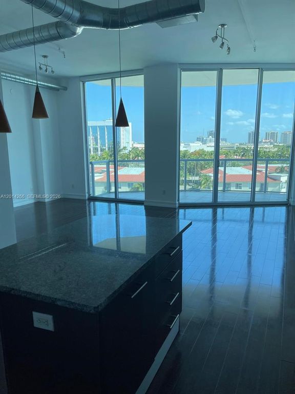 3029 NE 188th St 602, Aventura, FL 33180