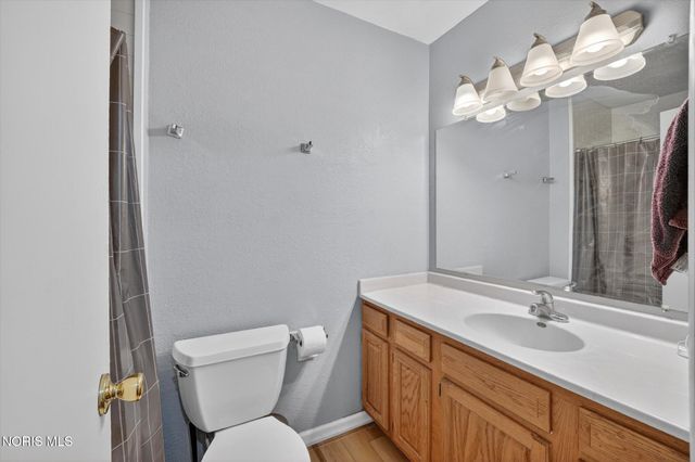 2564 W Village Drive, Toledo, OH 43614