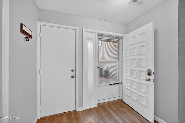 2564 W Village Drive, Toledo, OH 43614