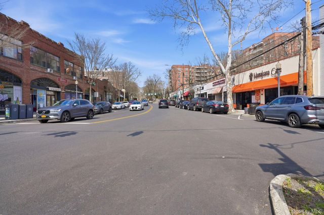 80 E Hartsdale Avenue 518, Hartsdale, NY 10530