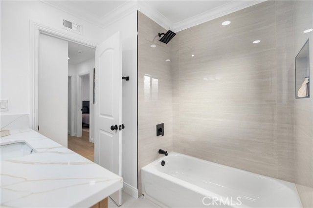 17391 Meer Circle, Huntington Beach, CA 92647