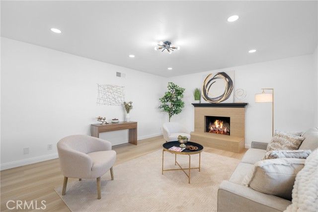 17391 Meer Circle, Huntington Beach, CA 92647