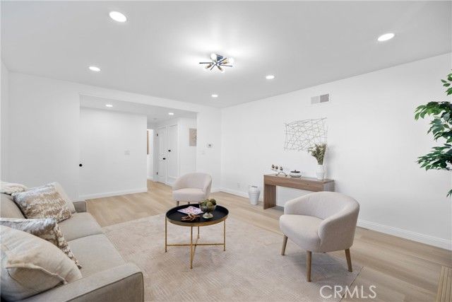 17391 Meer Circle, Huntington Beach, CA 92647