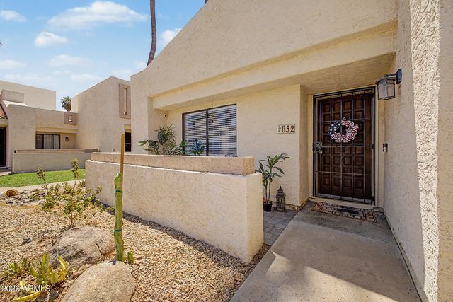 852 E MORNINGSIDE Drive, Phoenix, AZ 85022