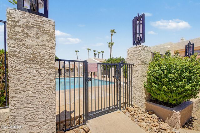 852 E MORNINGSIDE Drive, Phoenix, AZ 85022