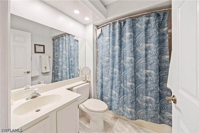 13046 Amberley CT 602RA, Bonita Springs, FL 34135
