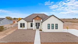 11831 Flor Tulipan Street, Socorro, TX 79927