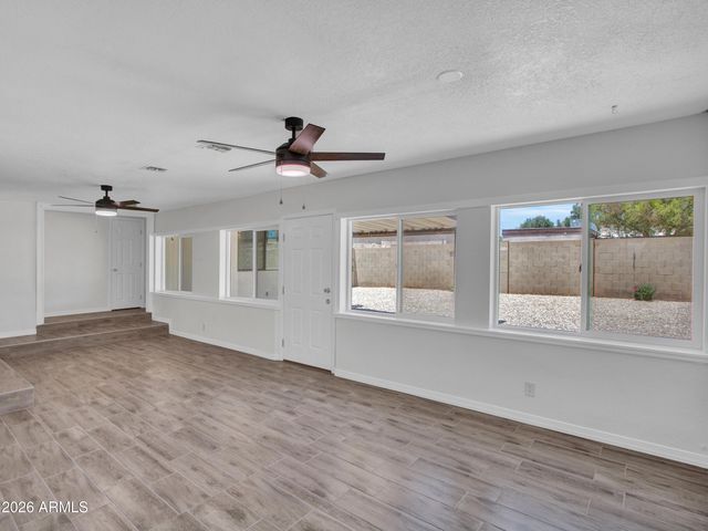 10530 W CALLE DEL SOL --, Phoenix, AZ 85037