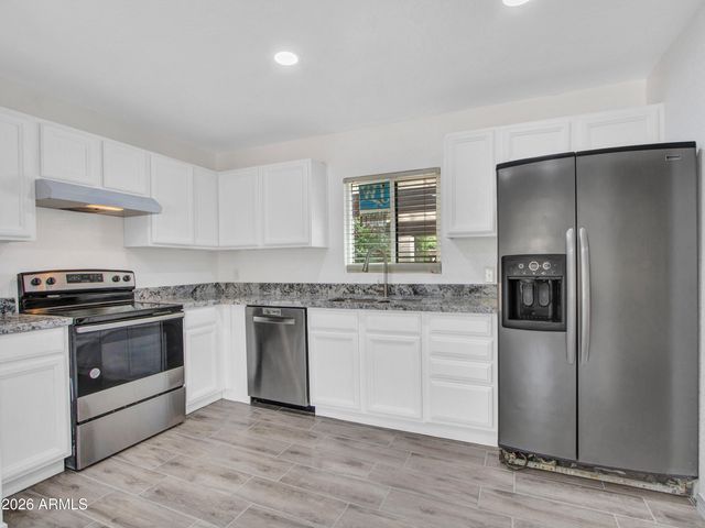 10530 W CALLE DEL SOL --, Phoenix, AZ 85037