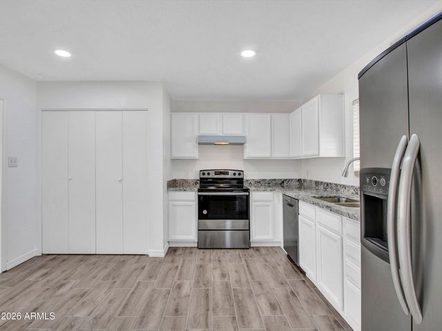 10530 W CALLE DEL SOL --, Phoenix, AZ 85037