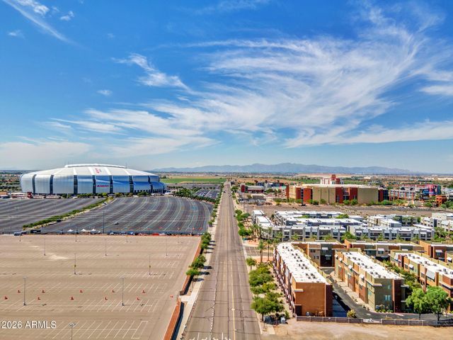 10530 W CALLE DEL SOL --, Phoenix, AZ 85037