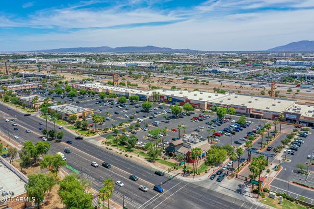 10530 W CALLE DEL SOL --, Phoenix, AZ 85037