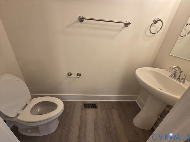 310 Fairview Dr, Mineral, VA 23117