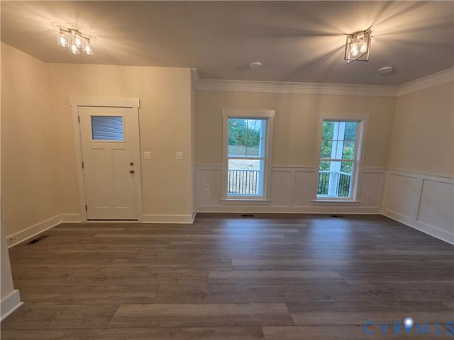 310 Fairview Dr, Mineral, VA 23117