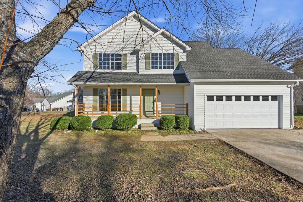 701 Rocky Ridge Cir, La Vergne, TN 37086