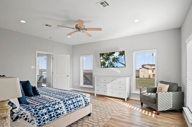 146 Villa Pamplona Dr, Port Aransas, TX 78373