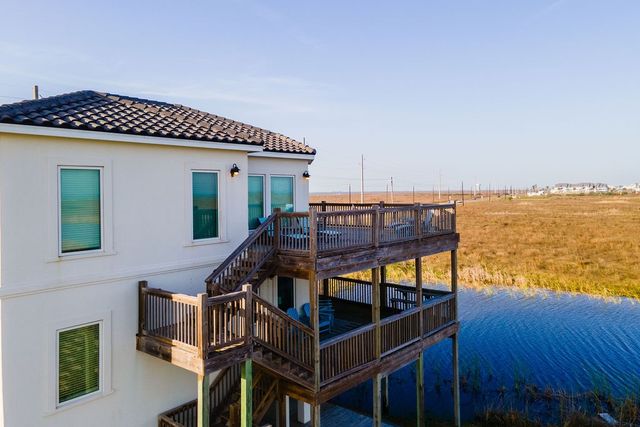 146 Villa Pamplona Dr, Port Aransas, TX 78373