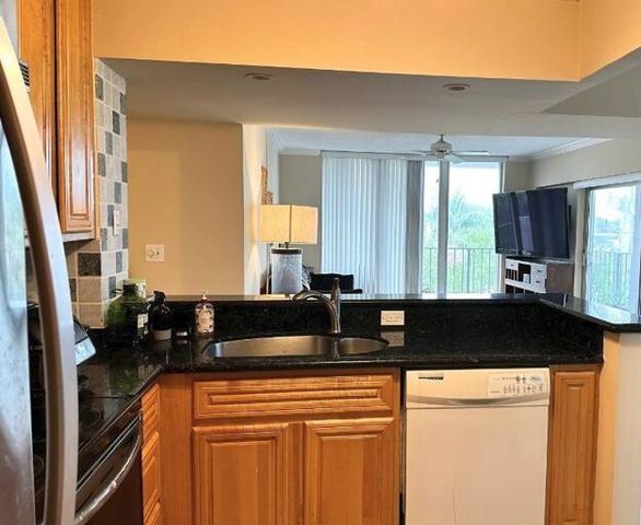 1625 SE 10th Avenue 302, Fort Lauderdale, FL 33316