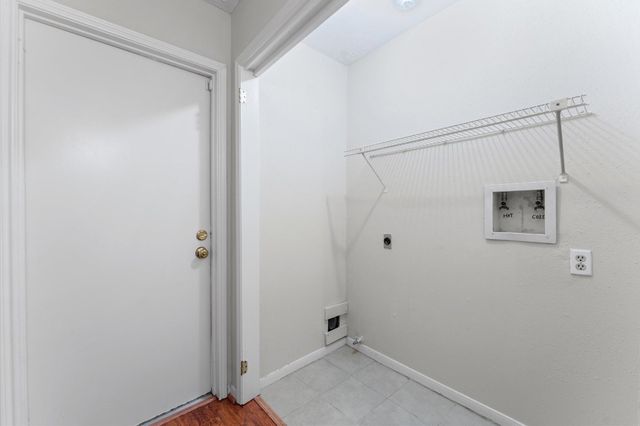 3202 Kempwood Drive, Sugar Land, TX 77479