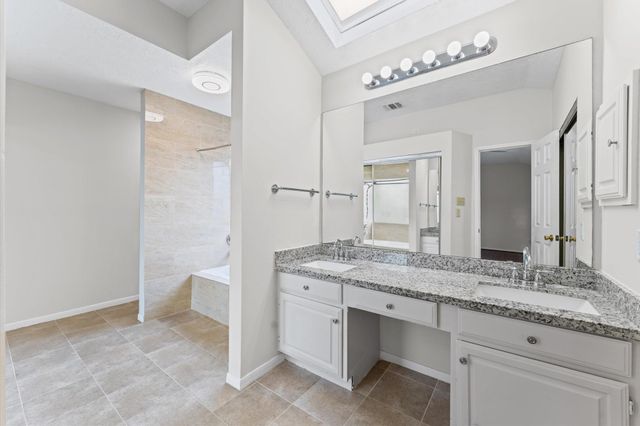 3202 Kempwood Drive, Sugar Land, TX 77479