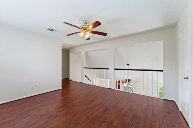 3202 Kempwood Drive, Sugar Land, TX 77479