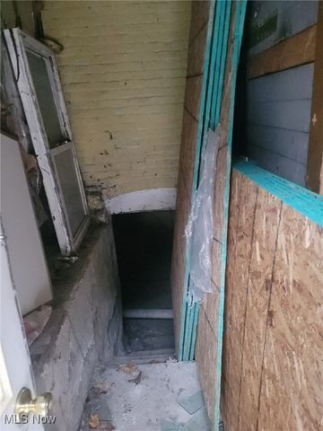 350 N Broadway, Geneva, OH 44041