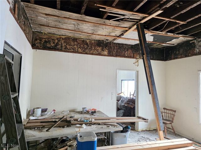 350 N Broadway, Geneva, OH 44041