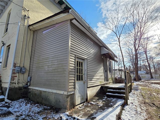 350 N Broadway, Geneva, OH 44041