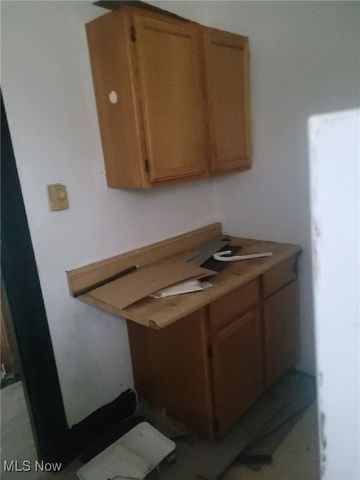 350 N Broadway, Geneva, OH 44041