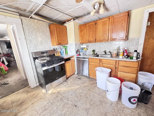 85 Egbert Street, Cohoes, NY 12047