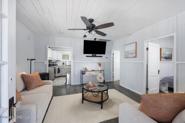 3 Hayes Court, Point Pleasant Beach, NJ 08742