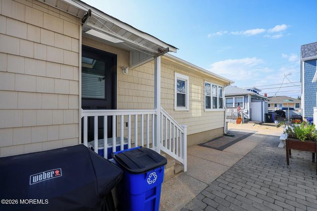 3 Hayes Court, Point Pleasant Beach, NJ 08742