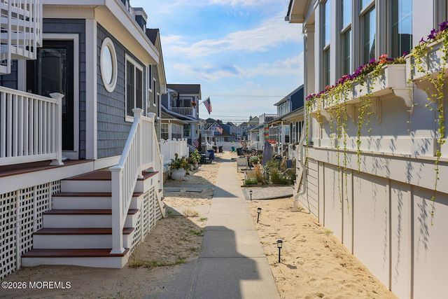 3 Hayes Court, Point Pleasant Beach, NJ 08742