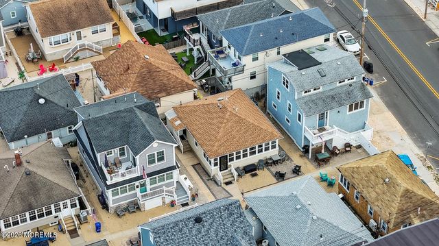 3 Hayes Court, Point Pleasant Beach, NJ 08742