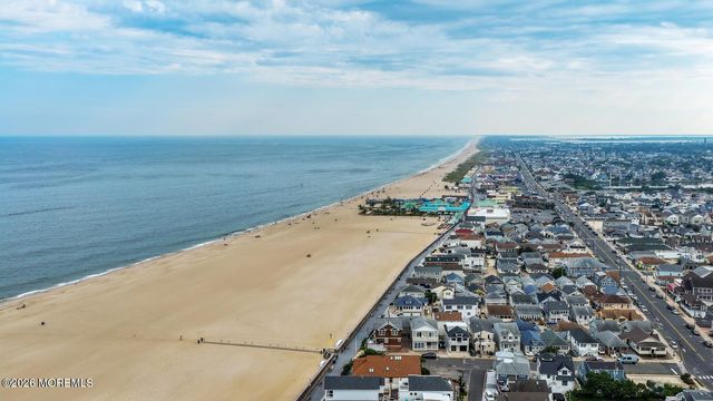 3 Hayes Court, Point Pleasant Beach, NJ 08742